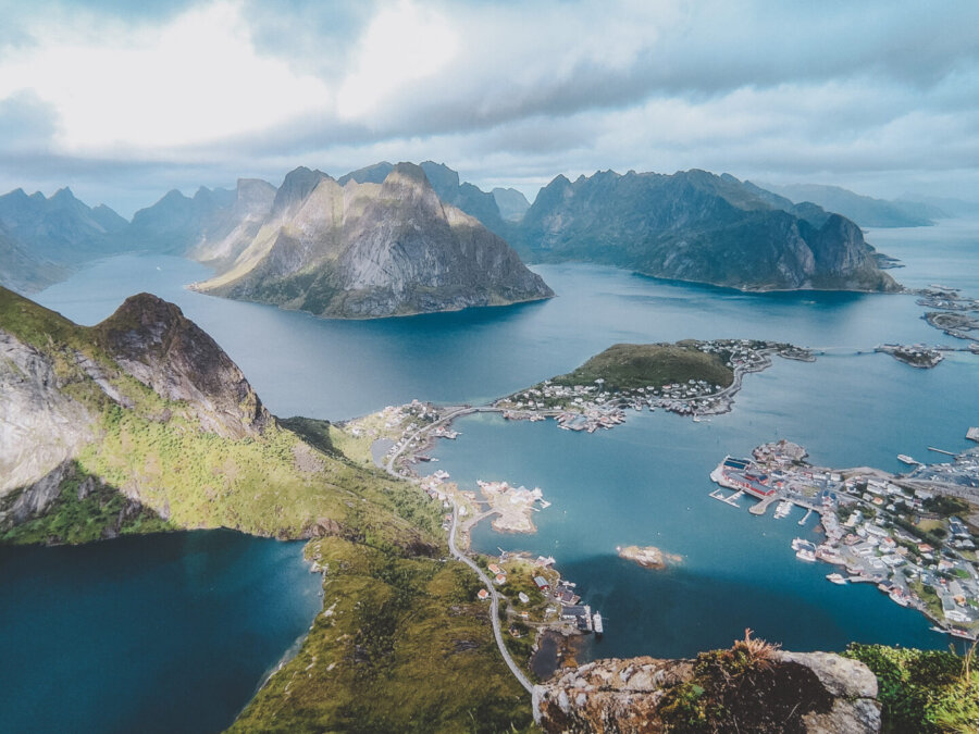 Hiking in Lofoten with Topo Travel