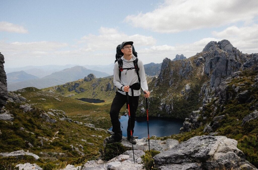 0f933f0bc19147e48f7359f3c816acda